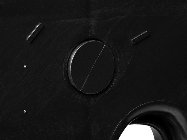 Close up photo of black 40x48 black nestable distribution pallet